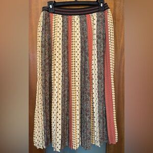 THML Women’s Pleated Patterned Multi Color Skirt w Elastic Metallic Waist-small